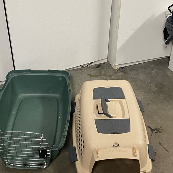 Pet Taxi size 22” x13” used in good condition - Picture 3 of 5